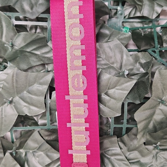 NWT Lululemon š Never Lost Keychain - Picture 5 of 6